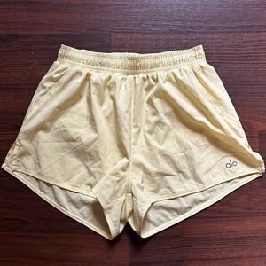 ALO shorts with liner XS
